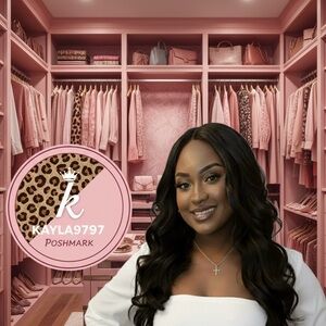 Meet your Posher, Kayla 👋🏽